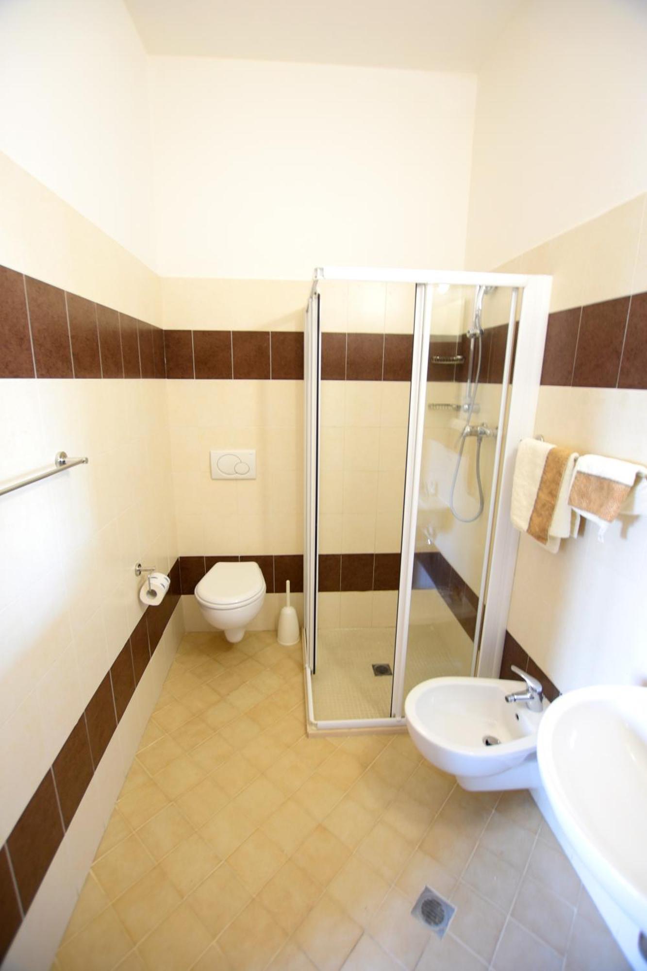 Hotel Arno Cesenatico Esterno foto